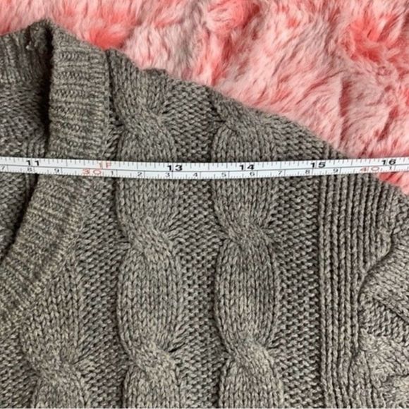 Gap Ribbed Thick Cable Knit Grey Sweater Size Large - Picture 5 of 9